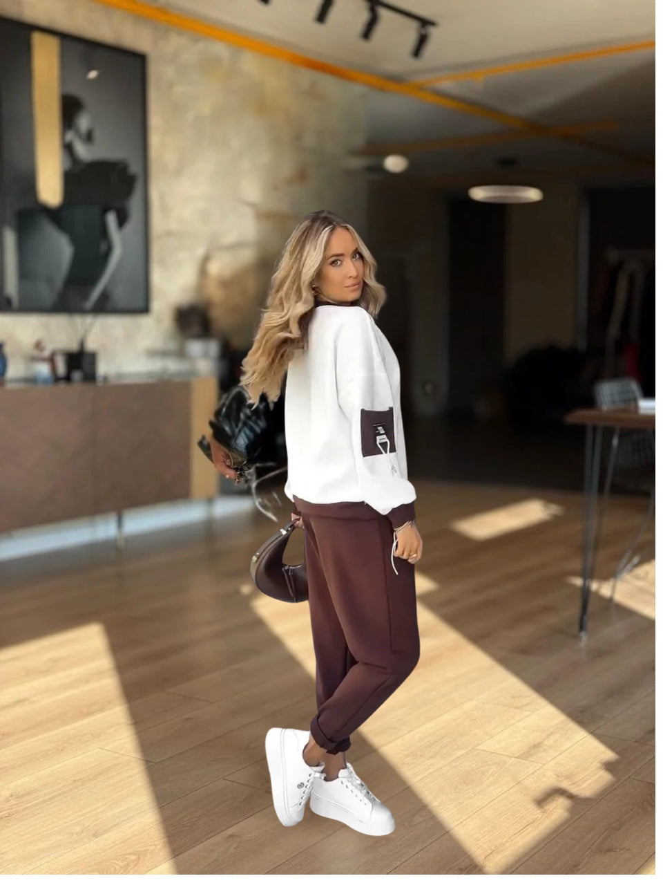 ALINA – SOFT V-NECK TWO-TONE LOUNGE SET