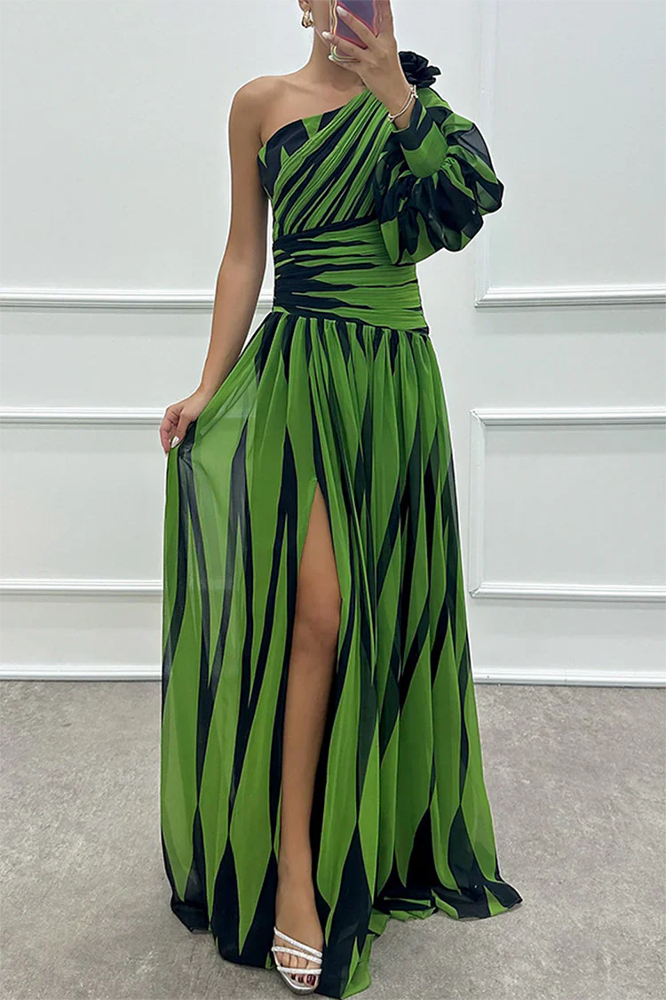 Stella | Elegant Striped One-Shoulder Maxi Dress