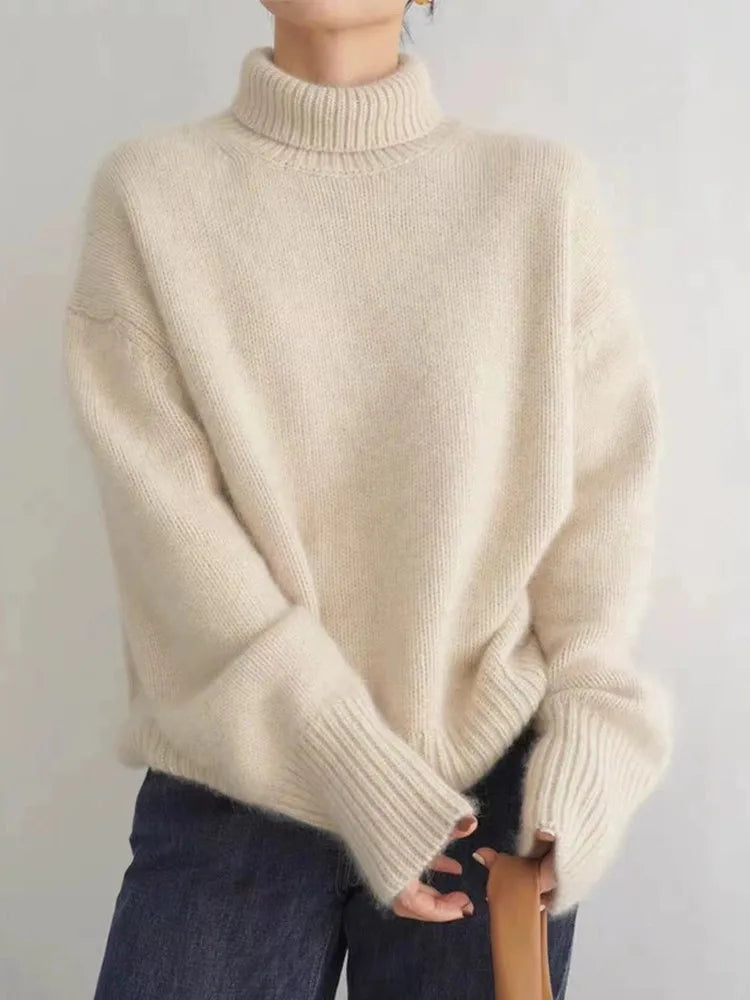 EMERSON – COZY HIGH-NECK RELAXED SWEATER