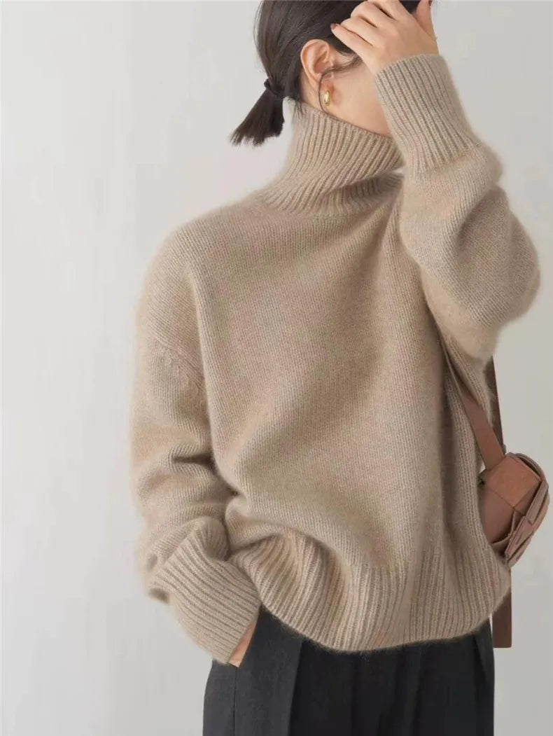 EMERSON – COZY HIGH-NECK RELAXED SWEATER