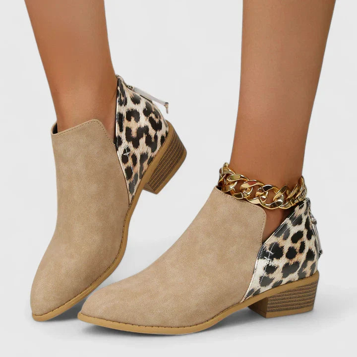 LISA – CHIC ANKLE BOOTIE WITH ACCENT