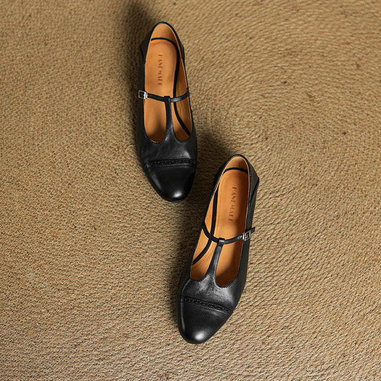 Reiten - Elegant T-Strap Leather Flats
