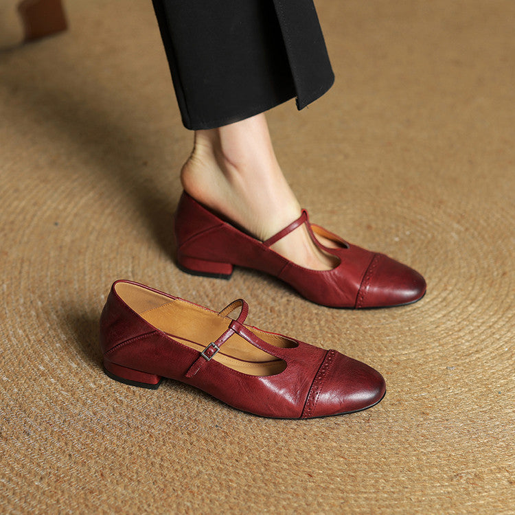 Reiten - Elegant T-Strap Leather Flats