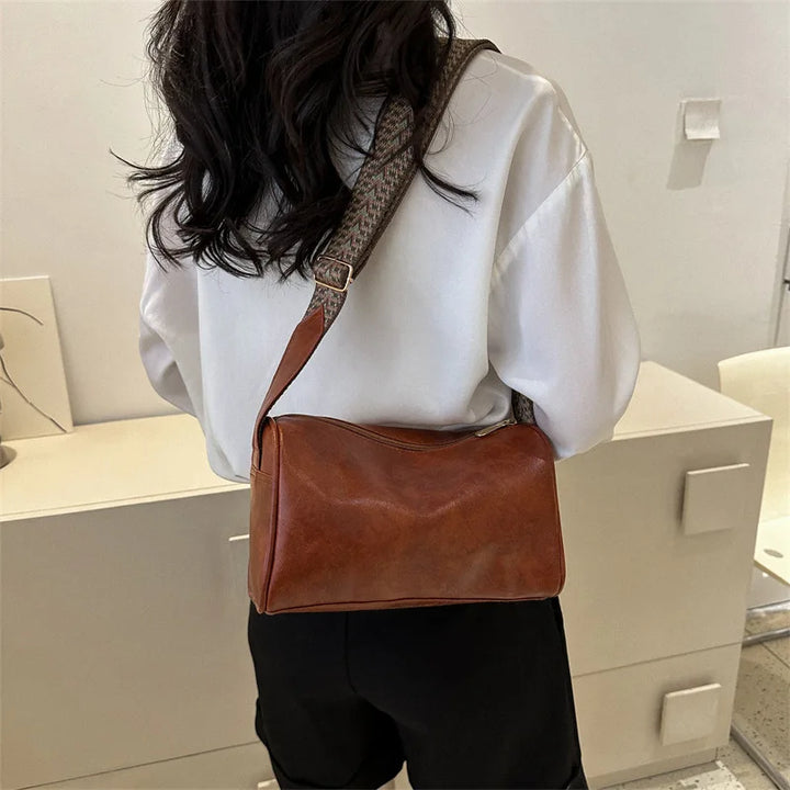 Sarah | Timeless Crossbody Bag