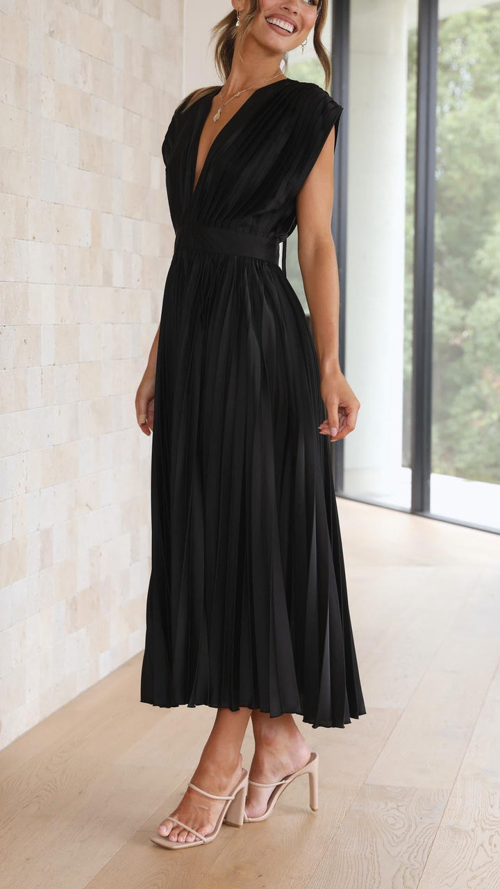 ALIYAH – ELEGANT PLEATED MIDI DRESS