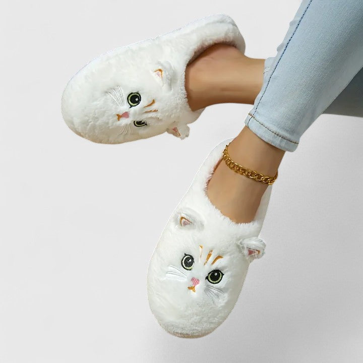 LUCY – COZY CAT FACE SLIPPERS