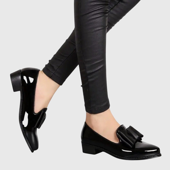 KATTY – BOW ACCENT LOAFERS